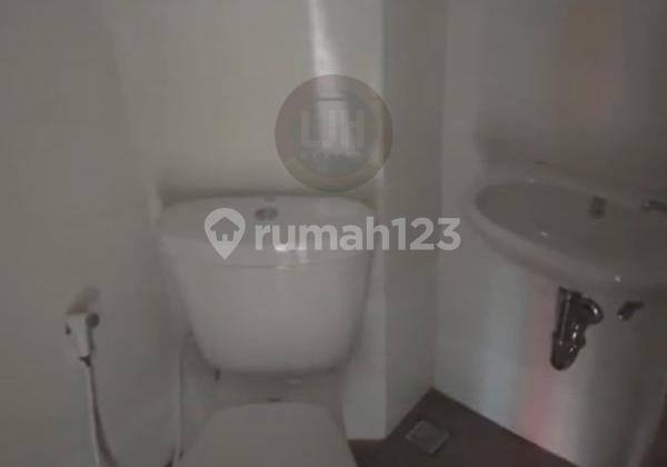 1 Unit Alton Apartment 1 Unit Alton Apartment