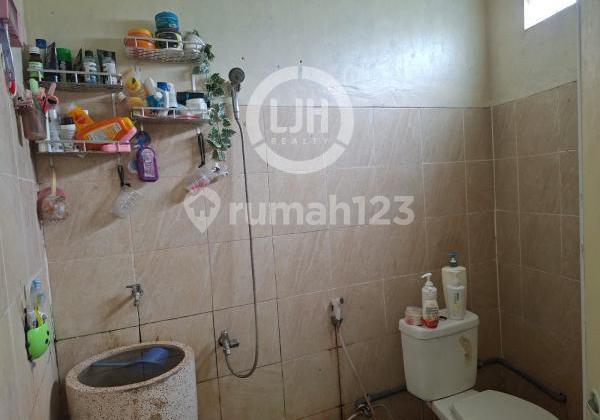 Ready-to-occupy house in Klipang Green 2