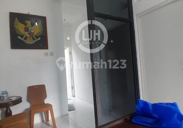 Ready-to-Occupy House in Delta Asri Housing Complex 2