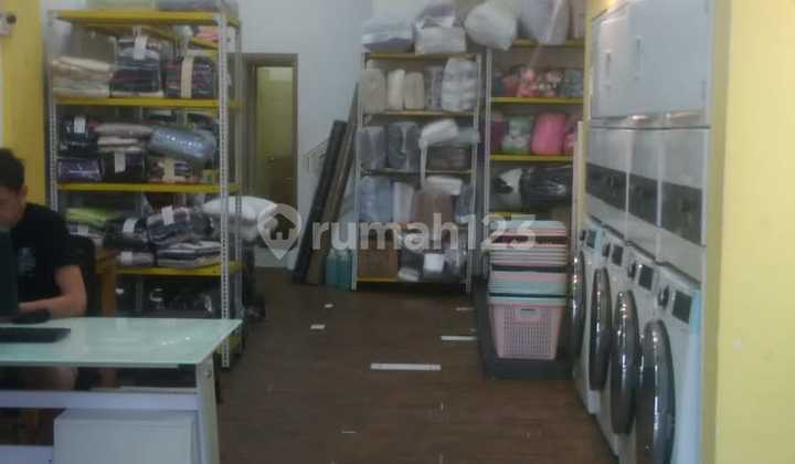 FOR SALE 3-STORY SHOPHOUSE PRIME LOCATION READY TO USE IN GADING SERPONG