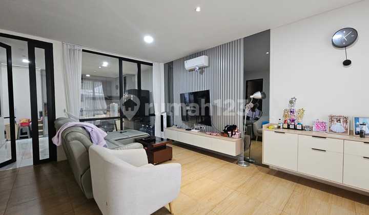 DIJUAL RUMAH FURNISHED SUDAH RENOVASI DI CENDANA PARC LIPPO KARAWACI, TANGERANG