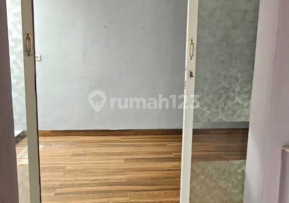 FOR SALE SEMI-FURNISHED HOUSE IN FORTUNE BREEZE GRAHA RAYA, TANGERANG 2
