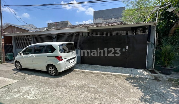 FOR SALE: NICE HOUSE, EASY ACCESS, READY TO OCCUPY IN DASANA INDAH TANGERANG