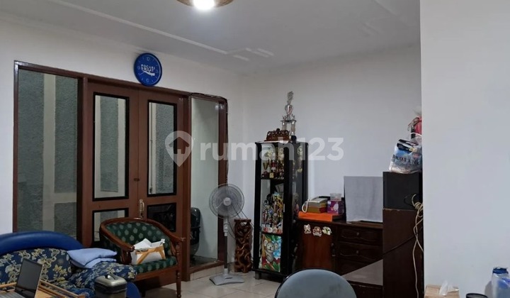 DIJUAL BU RUMAH FULL RENOVASI DI PERMATA BUANA, JAKARTA BARAT 2
