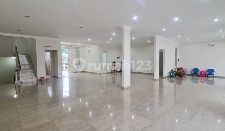 Rumah Rapih Terawat Siap Huni di Cluster Darwin Gading Serpong