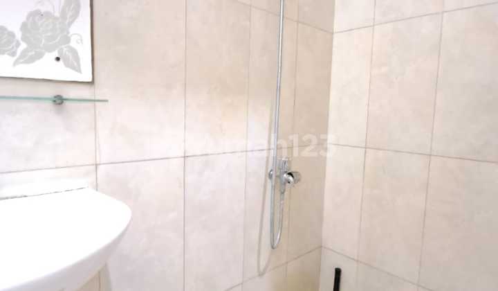 Dijual Rumah Bangunan Mandiri Lokasi Strategis di Villa Melati Mas Bsd 2