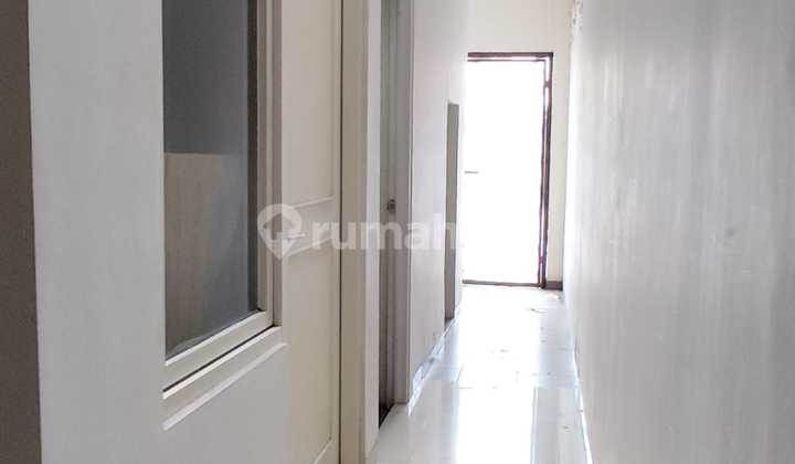 DIJUAL/SEWA RUMAH BARU BELUM PERNAH DIHUNI 3 LANTAI DI ALAM SUTERA 2