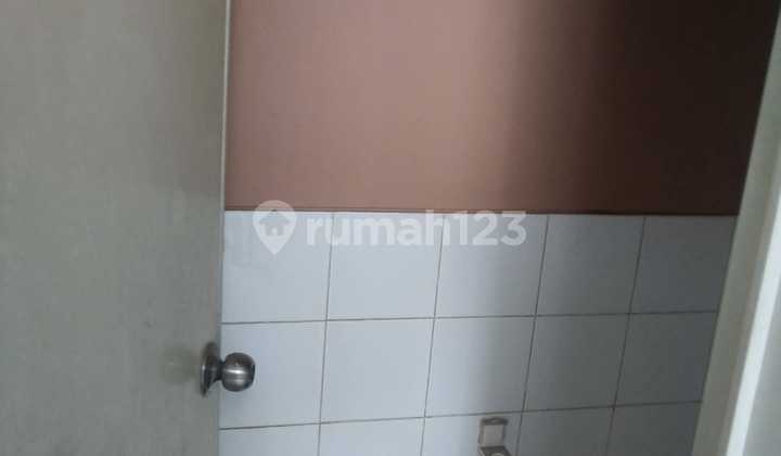SUPER CHEAP SALE, 2-STORY GOOD HOUSE READY TO OCCUPY IN GADING SERPONG 2
