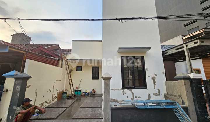 BRAND NEW HOUSE CANTIK MODERN DI CLUSTER CATALINA GADING SERPONG