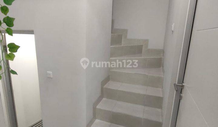 Dijual Cepat Rumah Furnished Lebar 6 di Boston Village, Gading Serpong 2