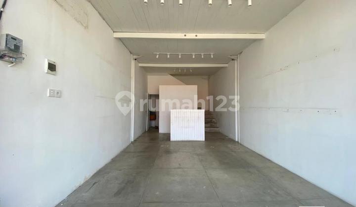 Two Storey Shop for Rent Near Echo Beach, In Canggu