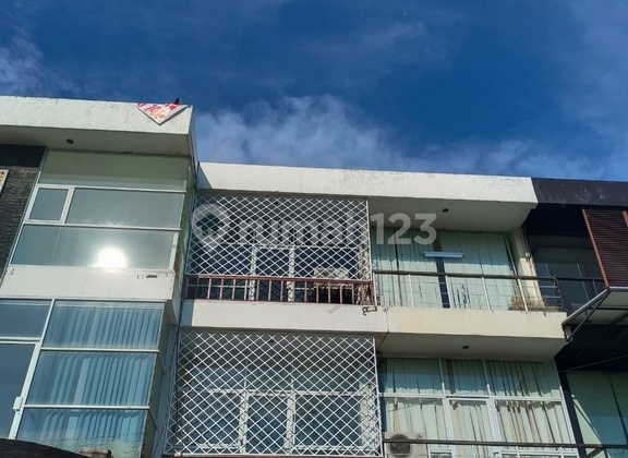 Shop 3 floors For Sale in Sanur 1