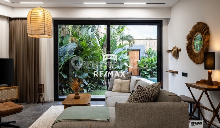 Premium 3 Bedroom Villa For Leasehold 25 Years In Batu Bolong, Canggu