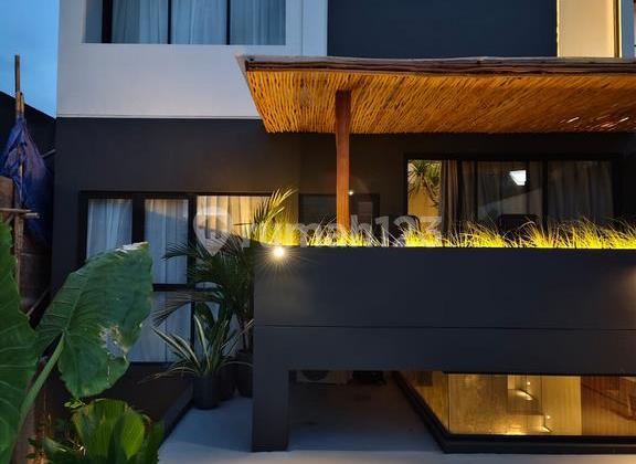 Villa 3 Bedrooms for Rent in Pecatu