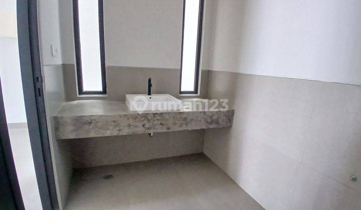 Shop House For Rent In Cemagi 2