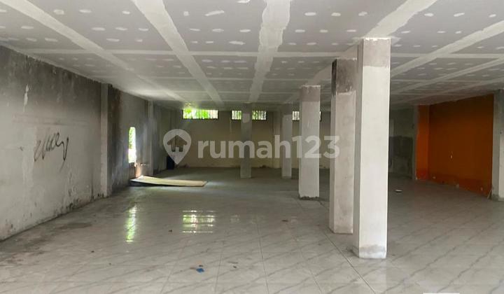 Commercial Shop Ideal For Business Owners For Rent In Legian