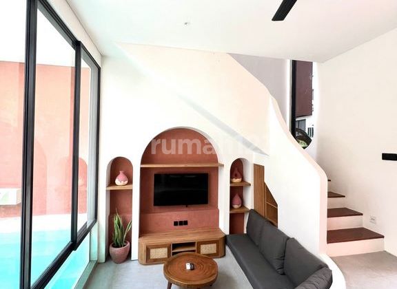 Modern 2 Bedroom Villa With Rooftop View For Rent In Pererenan