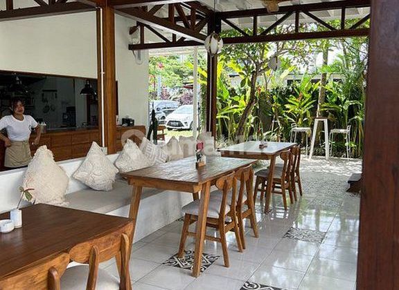 Shophouse For Rent In Berawa, Canggu Spacious Commercial Property