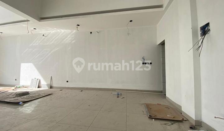 Spacious Two Floor Shophouse For Rent Ideal For Restaurant Or Café In Jimbaran 2