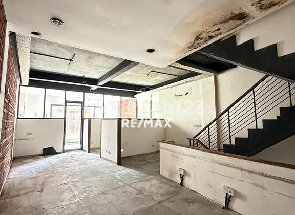 Shop For Rent In Strategic Location Near Central Parking Kuta Shop For Rent In Strategic Location Near Central Parking Kuta