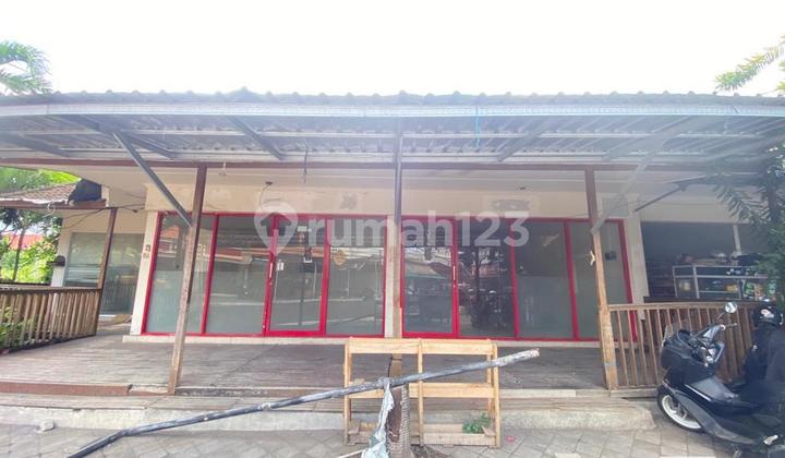 Commercial Ex-Restaurant Space For Rent On Sunset Road, Near Seminyak