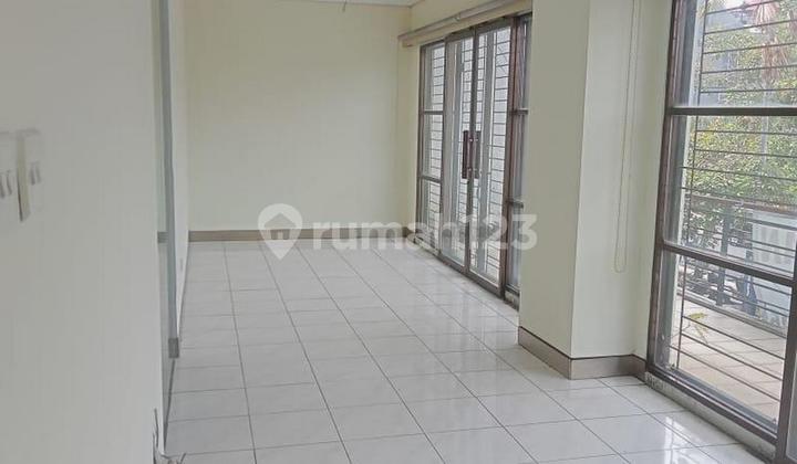 3 Storey Connected Shophouse For Rent In Kuta