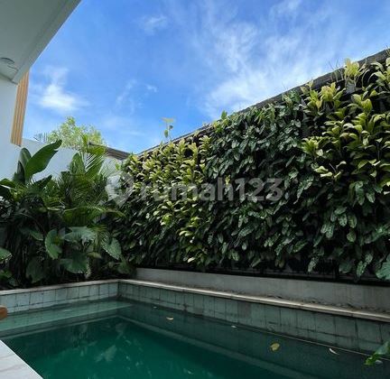 Townhouse With Private Pool For Leasehold 27 Years In Umalas, Canggu 2