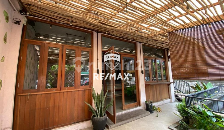Two Storey Commercial Space Ex Restaurant For Rent In Prime Batu Bolong, Canggu