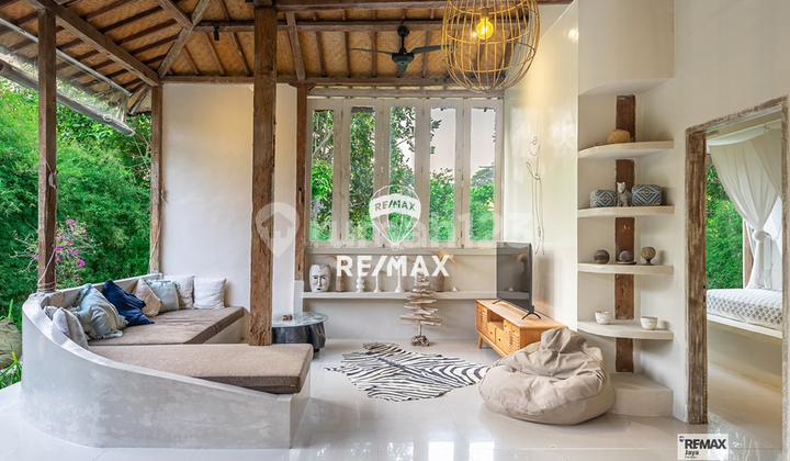 Joglo Style 3 Bedroom Villa For Rent With Spacious Garden & Private Pool In Pererenan Joglo Style 3 Bedroom Villa For Rent With Spacious Garden & Private Pool In Pererenan