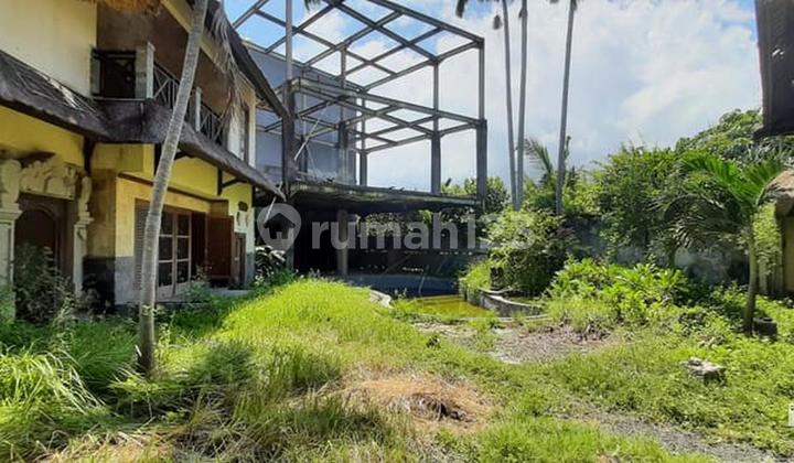 Ex-Villa Land 10.40 Are For Rent In Batubelig, Seminyak