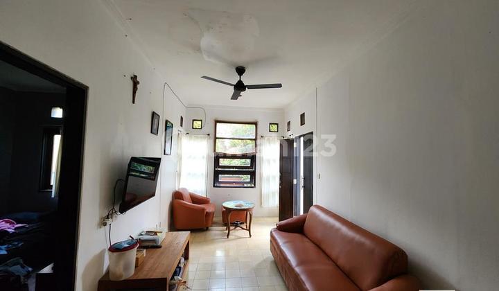 3-Bedroom House in a Strategic Area with One Gate Security System for Rent in Kerobokan 3-Bedroom House in a Strategic Area with One Gate Security System for Rent in Kerobokan