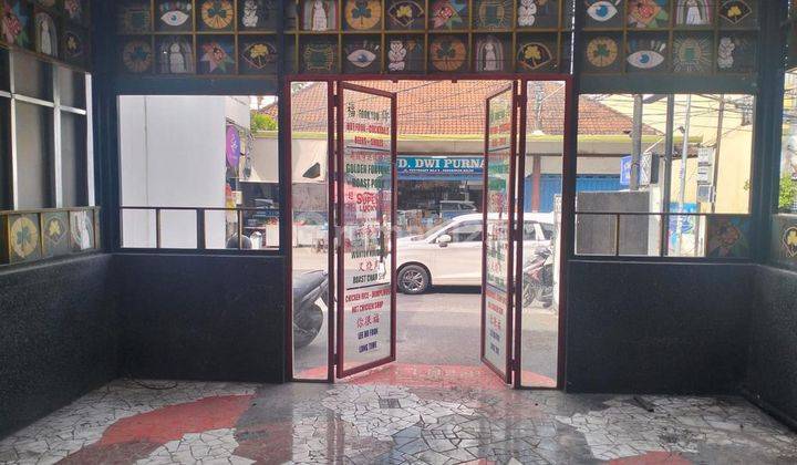 Commercial Ex Cafe N Restaurant For Rent, Seminyak Area 1