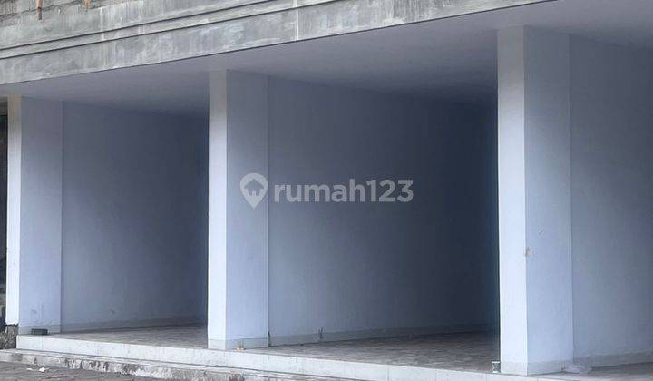 Commercial Building For Rent, in Cemagi 2