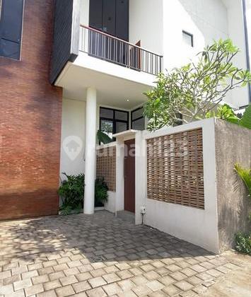 3 Bedroom Villa For Rent in Kedungu 3 Bedroom Villa For Rent in Kedungu