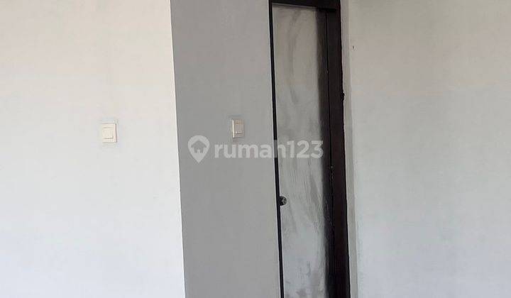 Commercial Building For Rent in, Cemagi 2