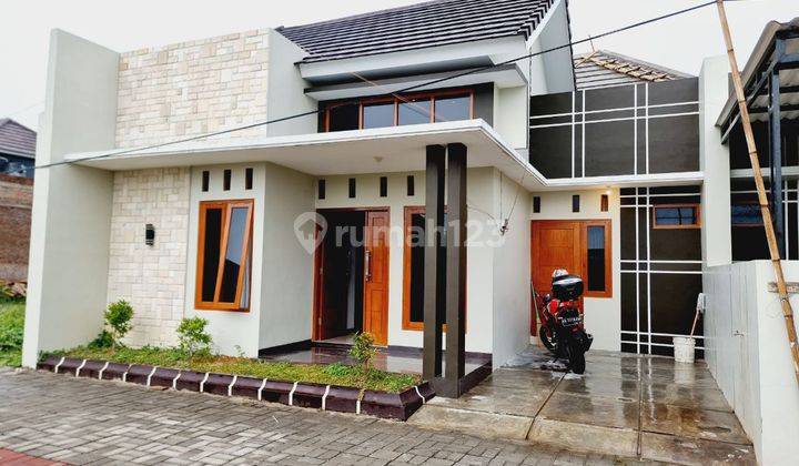 Rumah Cantik Gress Include Furnish Letak Strategis 1