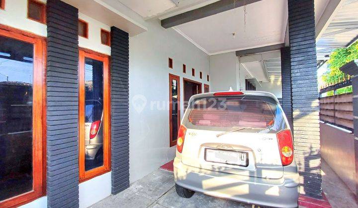 Rumah Hook Bagus Dekat Ke Gor Manahan Tengah Kota Solo 2