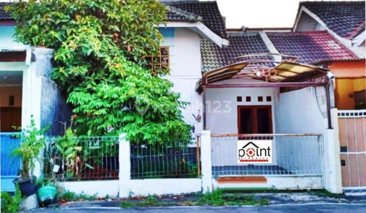  Rumah Bagus Semi Furnished 1,5 Lantai Dekat Luwes Kartasura 1