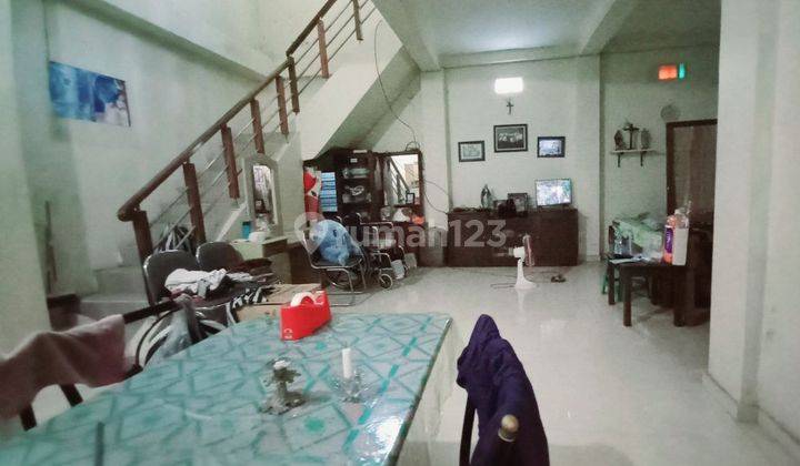  Rumah Bagus Ada Ruang Usaha Di Pusat Kota di Timuran, Banjarsari 2