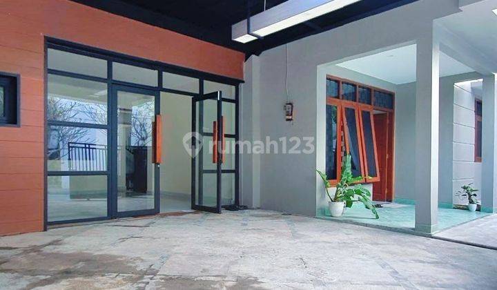 Rumah Semi Furnish Bagus Siap Huni Letak Strategis 2