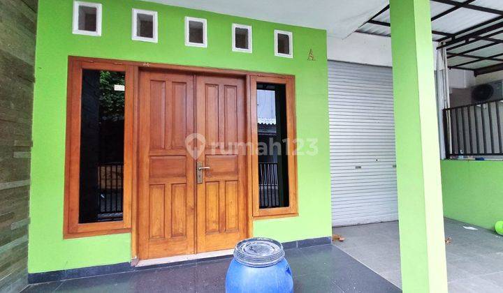 Rumah 2 Lantai Furnish Dekat Luwes Gentan 2