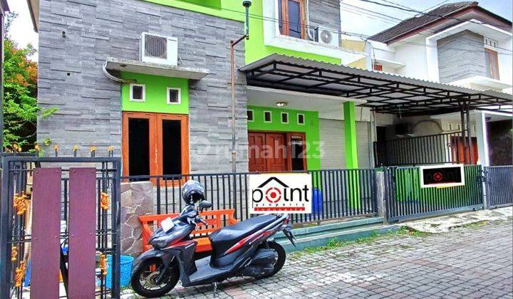 Rumah 2 Lantai Furnish Dekat Luwes Gentan 1