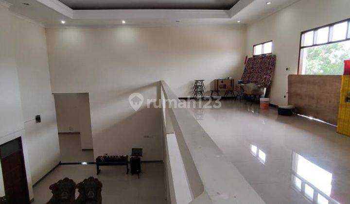 Rumah Mewah Dan Hook Letak Strategis Nyaman 2