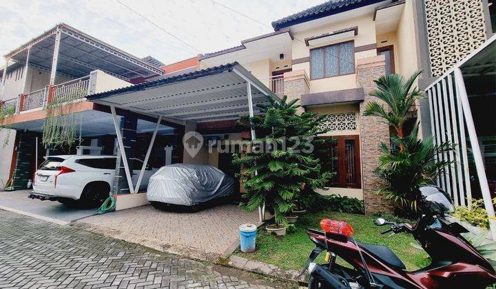 Rumah Mewah 2 Lt Semi Furnish Di Kawasan Premium Cluster One Gate 2