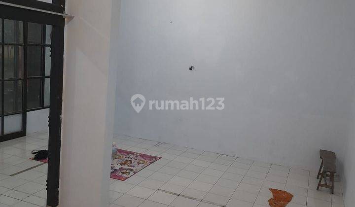 Rumah Tinggal Dan Tempat Usaha Tengah Kota Solo 2