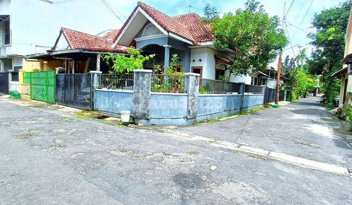 Rumah Cluster Bagus Hook Dekat Luwes Gentan 2