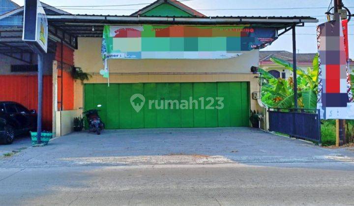 Ruko/Tempat Usaha Strategis dan Rumah Bagus Siap Pakai 1