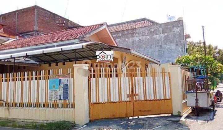 Rumah Murah Hook Klasik Tengah Kota Solo. 1