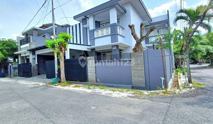 Rumah Luas Bagus Nyaman 2 Lantai Siap Huni  1