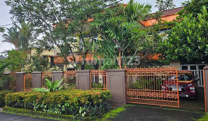 Villa House in Paspampres Complex, Bogor, Serene and Ready to Occupy. Villa House in Paspampres Complex, Bogor, Serene and Ready to Occupy.